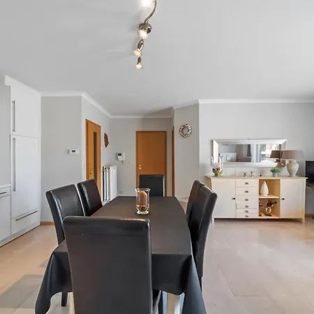 Beautiful Flat In The Centre Of Apartment *