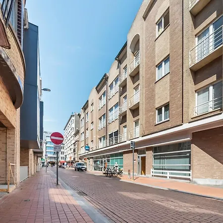 Apartment In Blankenberge Near Seafront Апартаменты Бланкенберге